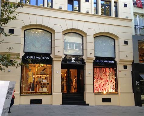 izmir louis vuitton şubeleri|Louis Vuitton turkey.